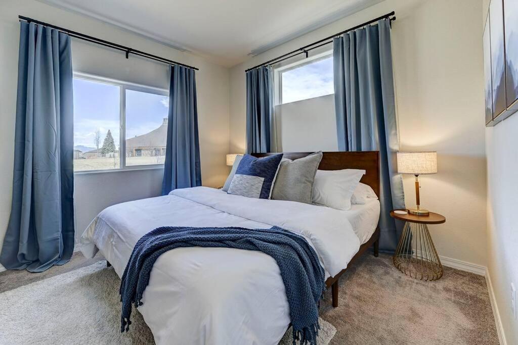 Apartment Modern Luxury, Pet-friendly With Yard And King Bed