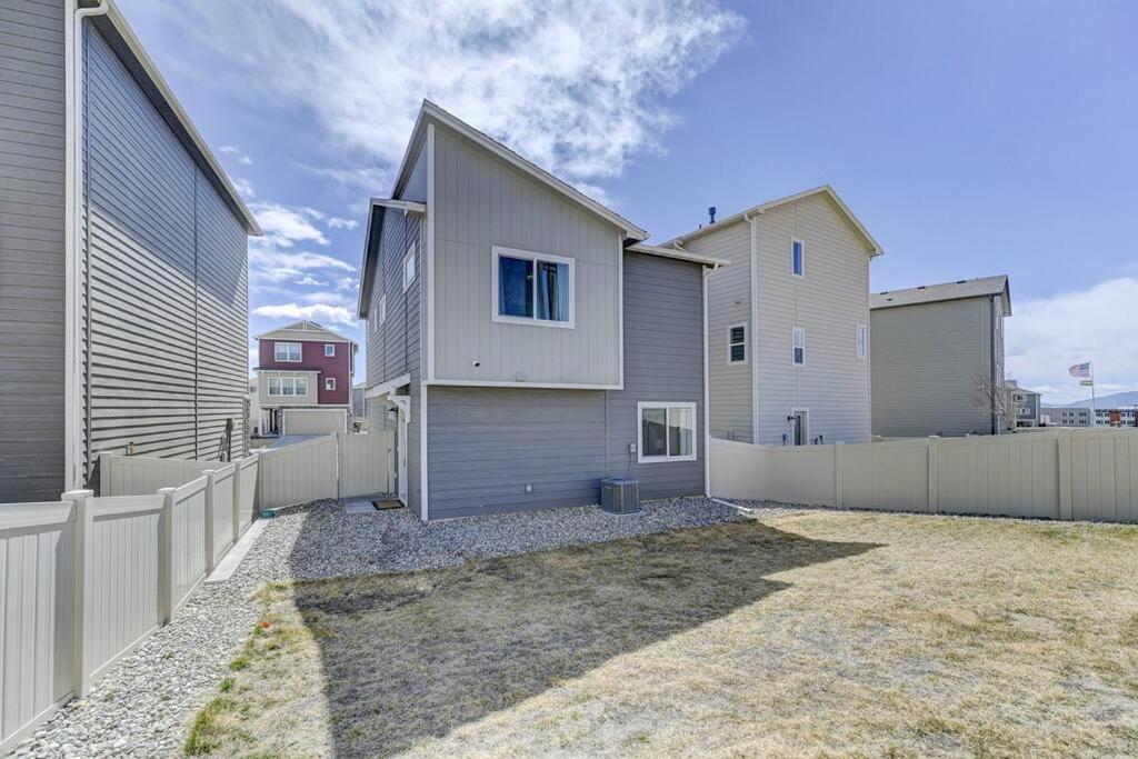 Modern Luxury, Pet-friendly With Yard And King Bed * Colorado Springs