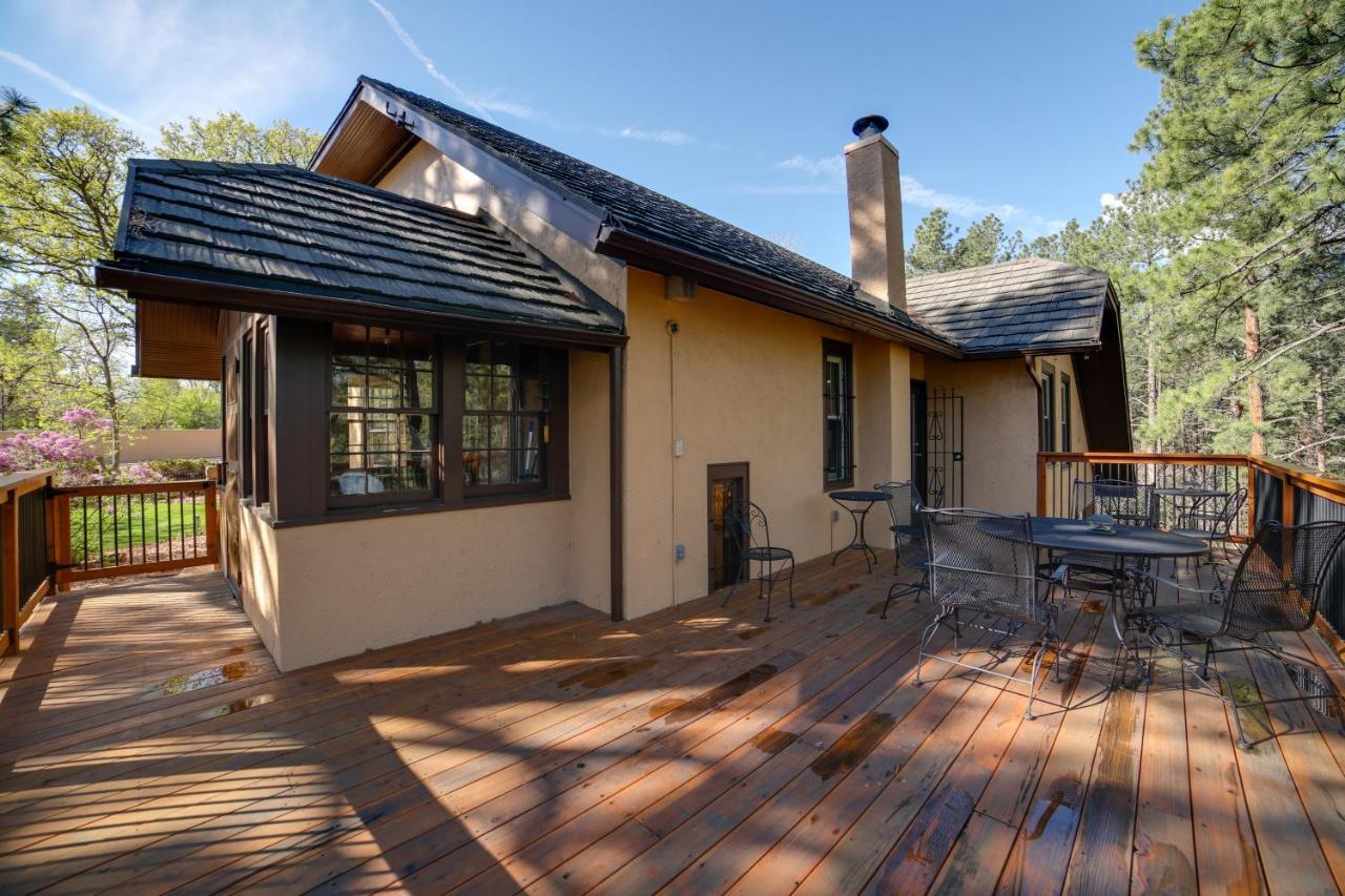 Holiday home Inviting House With Spacious Deck!