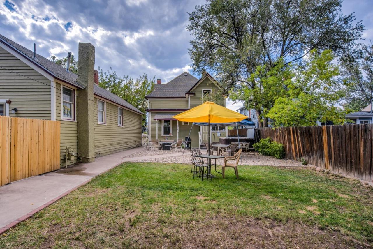 Victorian Charm With Hot Tub & Fire Pit Downtown Holiday home *
