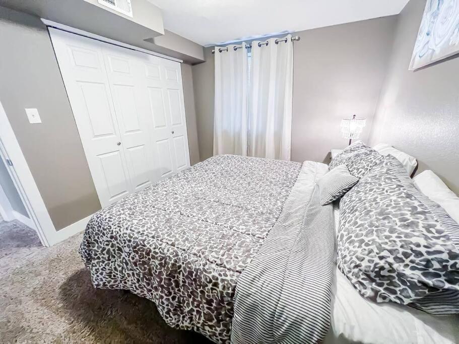 Pet Friendly Close To Downtown Villa Colorado Springs