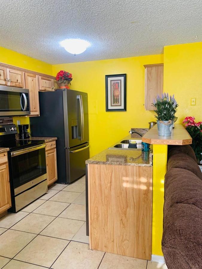 The Sunset 2-bedroom Near Cos Airport Apartment Colorado Springs