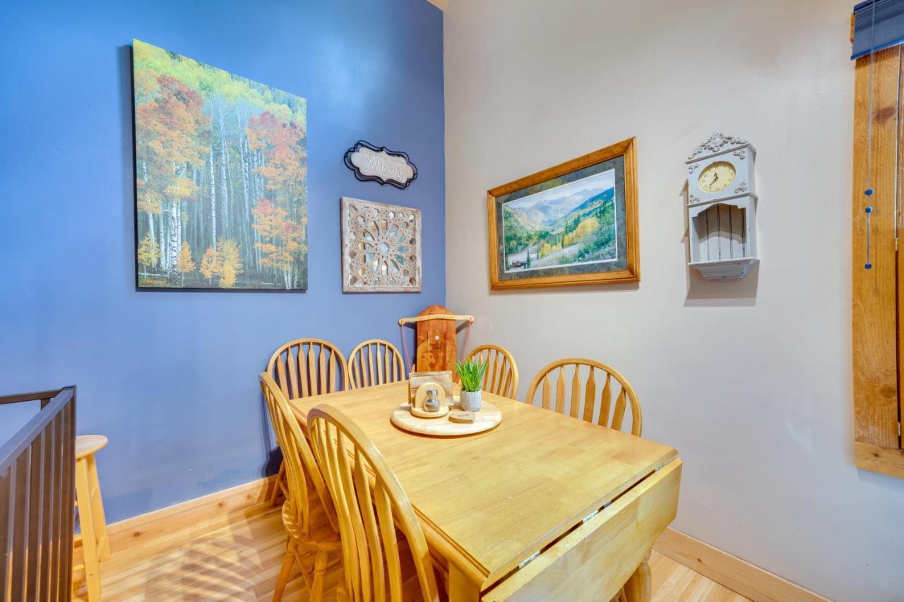 Historic With Yard In Downtown Holiday home Colorado Springs