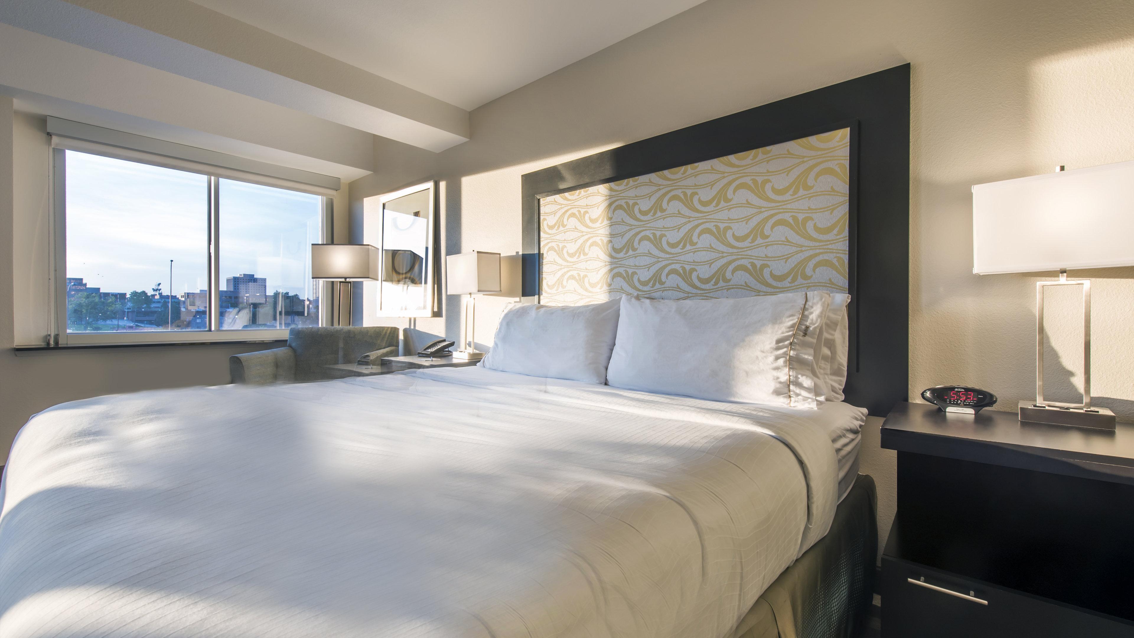 Express & By Ihg Hotel 2*