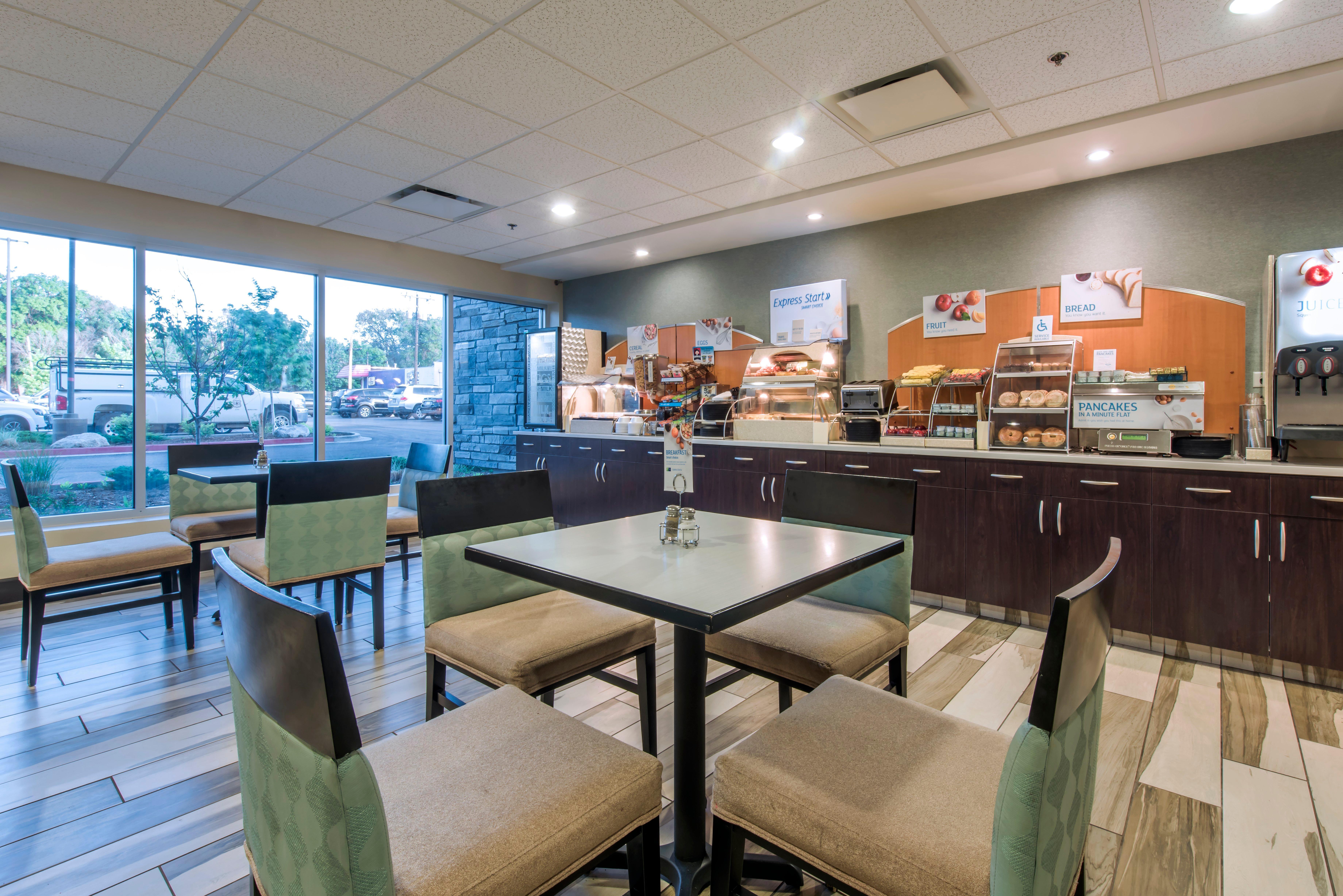 Express & By Ihg 2* Colorado Springs
