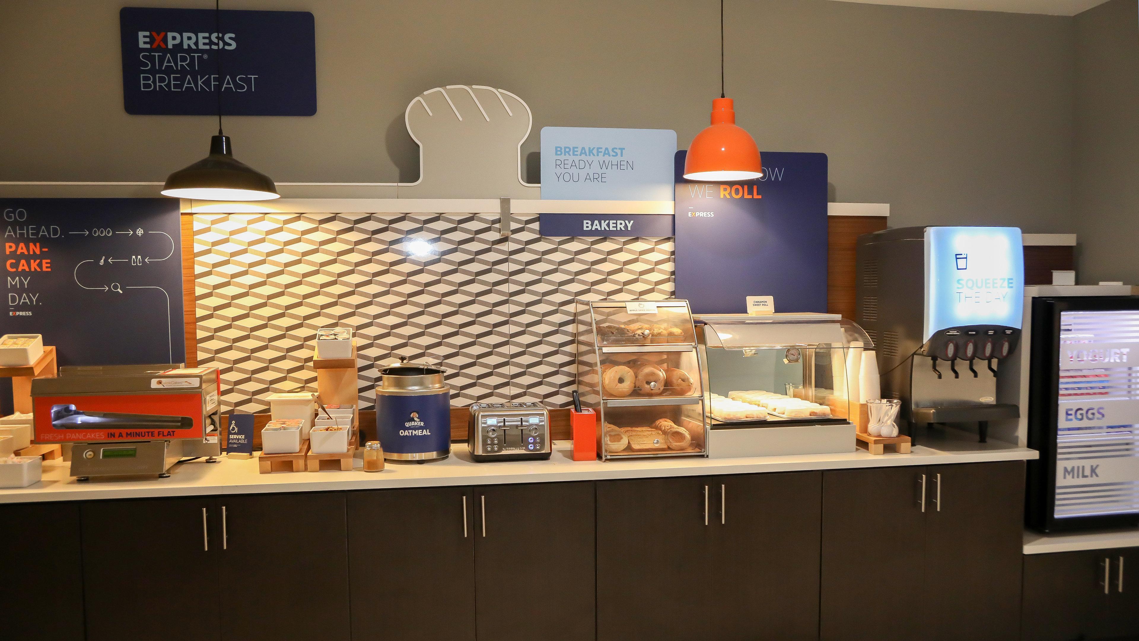 Express & North By Ihg Hotel 2*