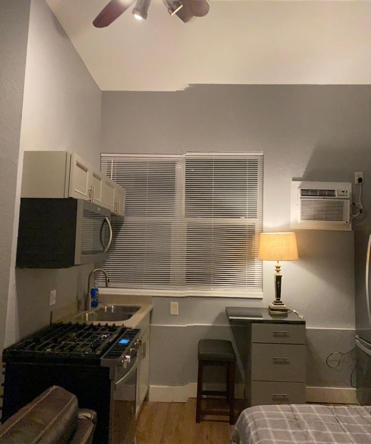 Near Garden Of The Gods Unit A - West Apartment *
