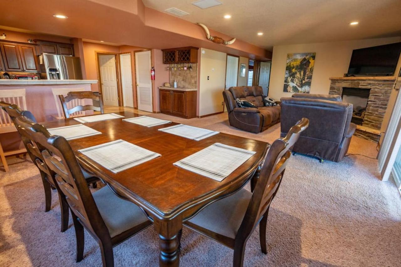 Holiday home Bear Creek - - Fire Table - 3min To Trails