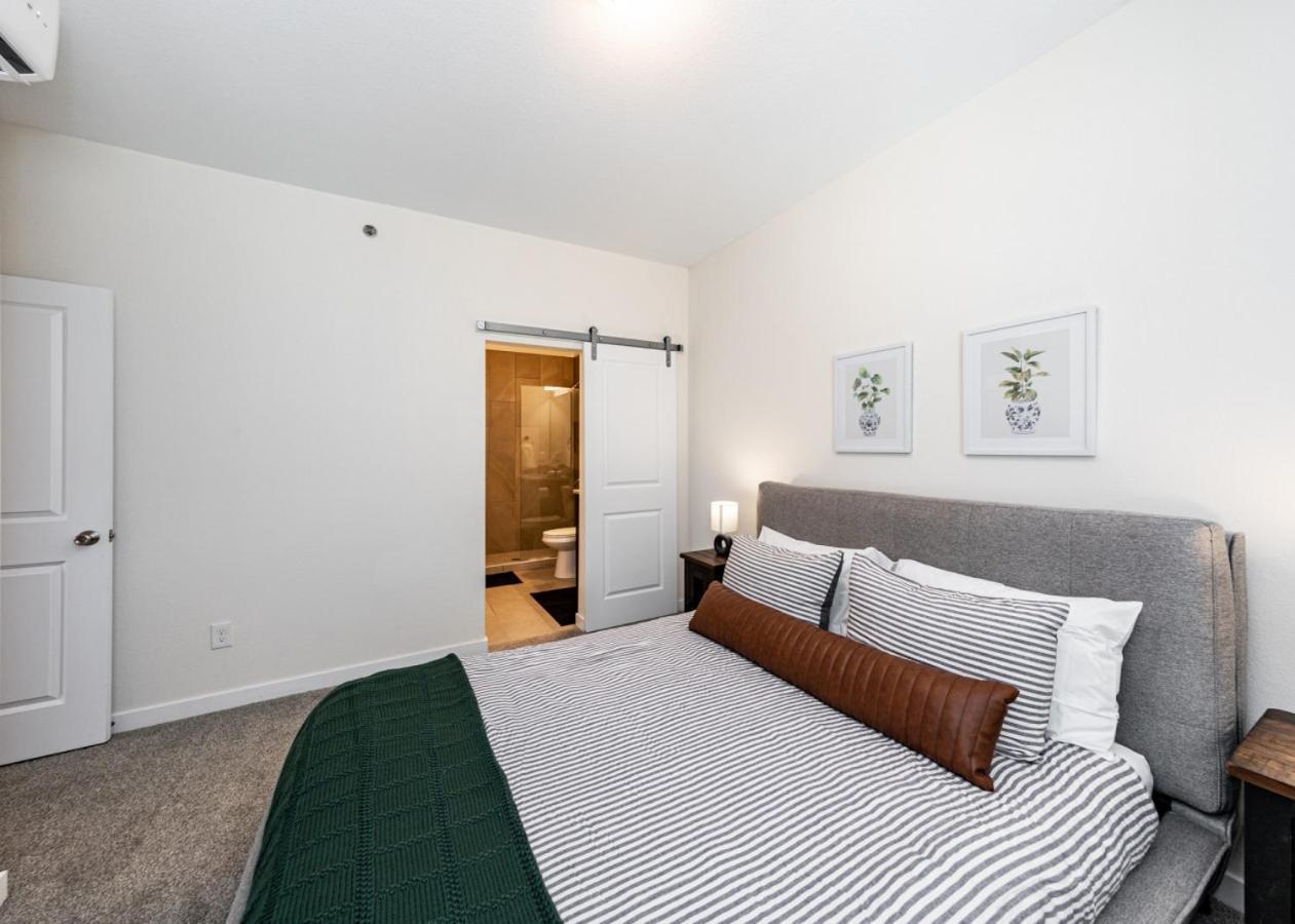 2 Bedroom Fully Furnished Luxury 304 Apartment