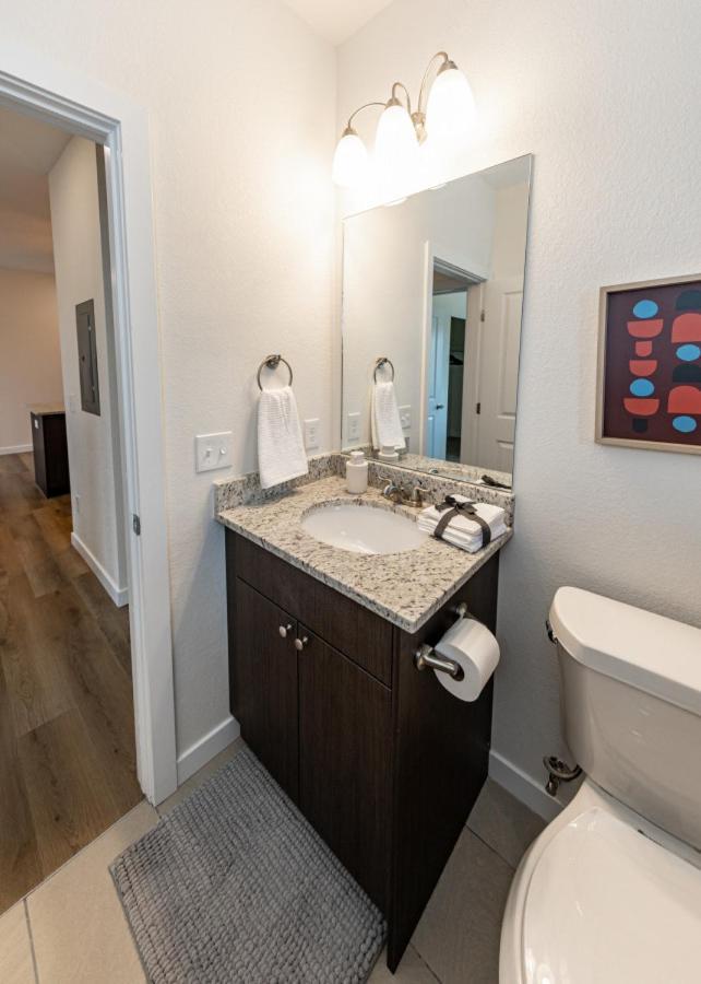 2 Bedroom Fully Furnished Luxury 304 Apartment Colorado Springs
