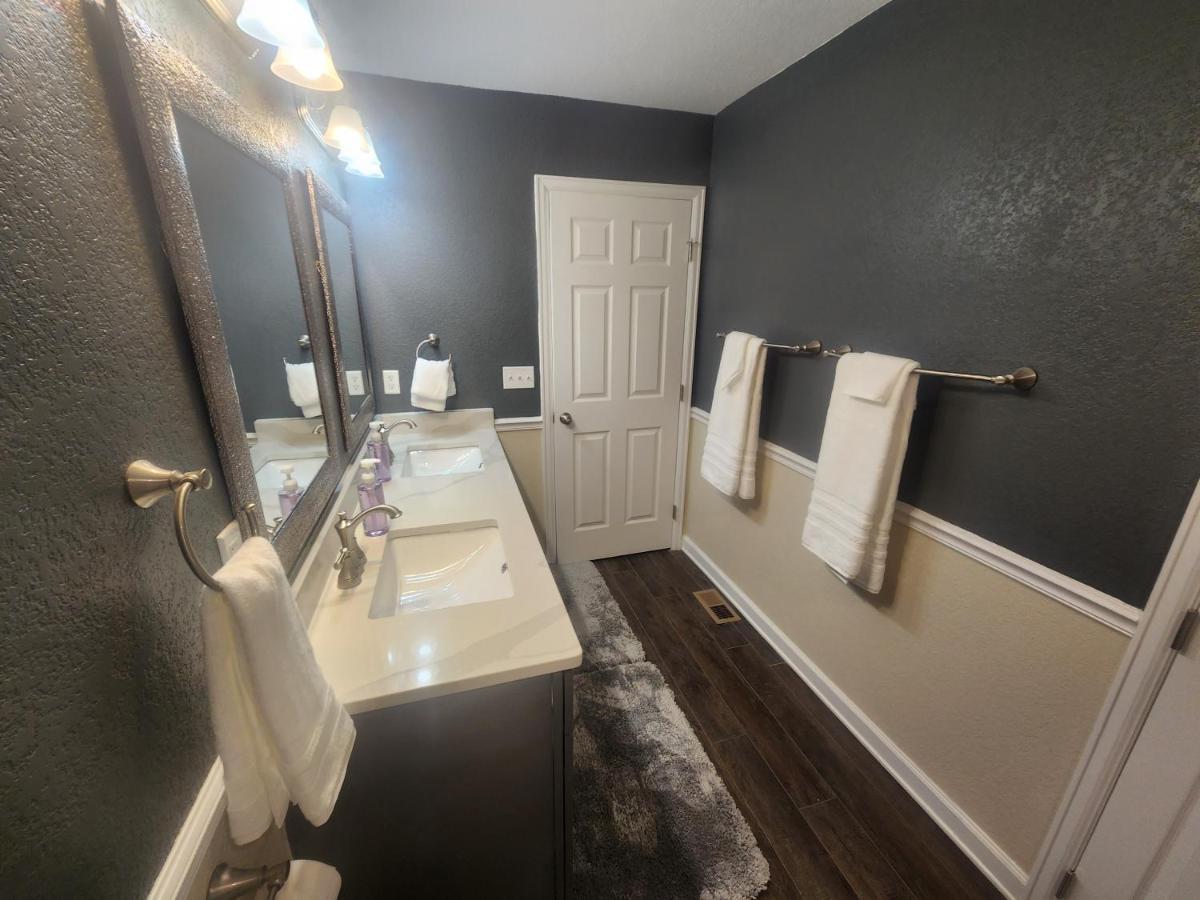 Loving Away From Home, 6 Bedrooms, 8 Beds