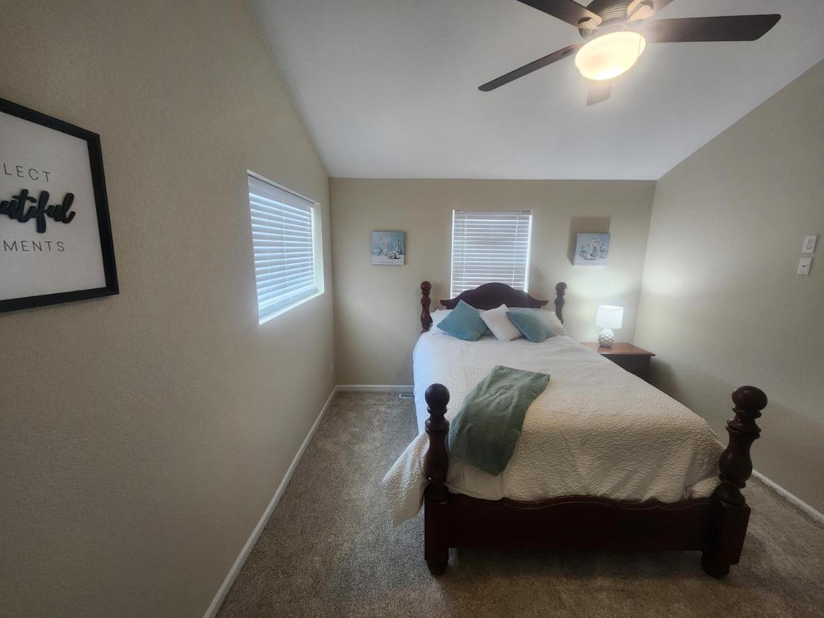 Loving Away From Home, 6 Bedrooms, 8 Beds Apartment *