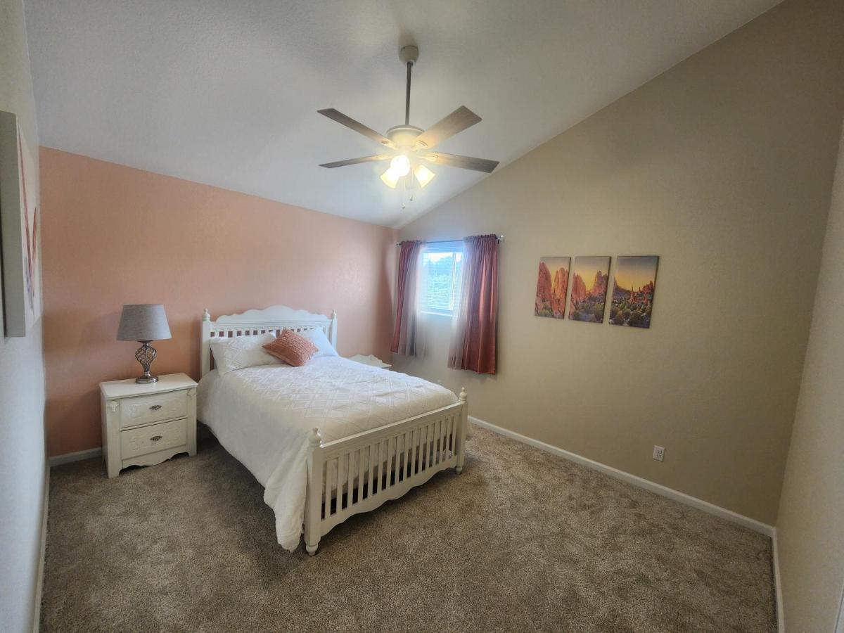 Loving Away From Home, 6 Bedrooms, 8 Beds *