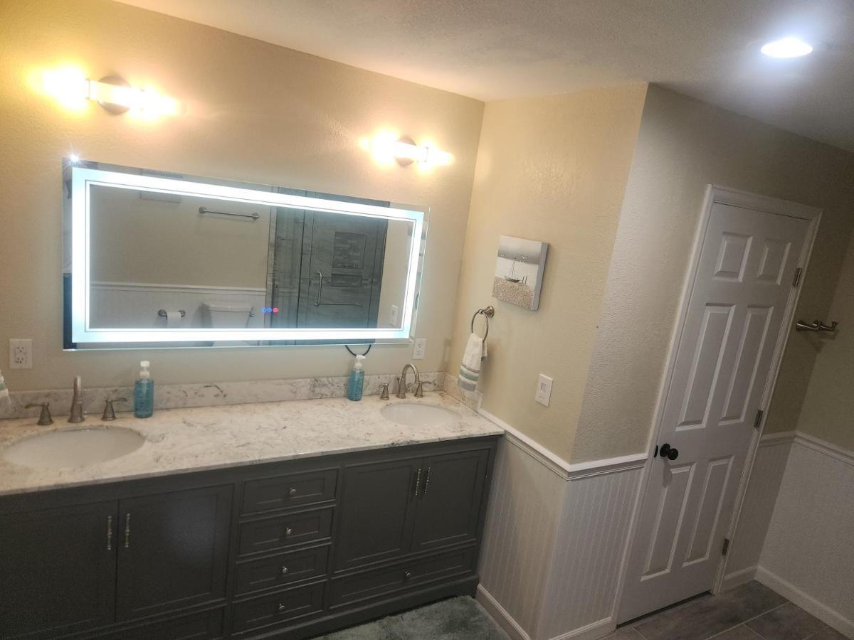 Apartment Loving Away From Home, 6 Bedrooms, 8 Beds