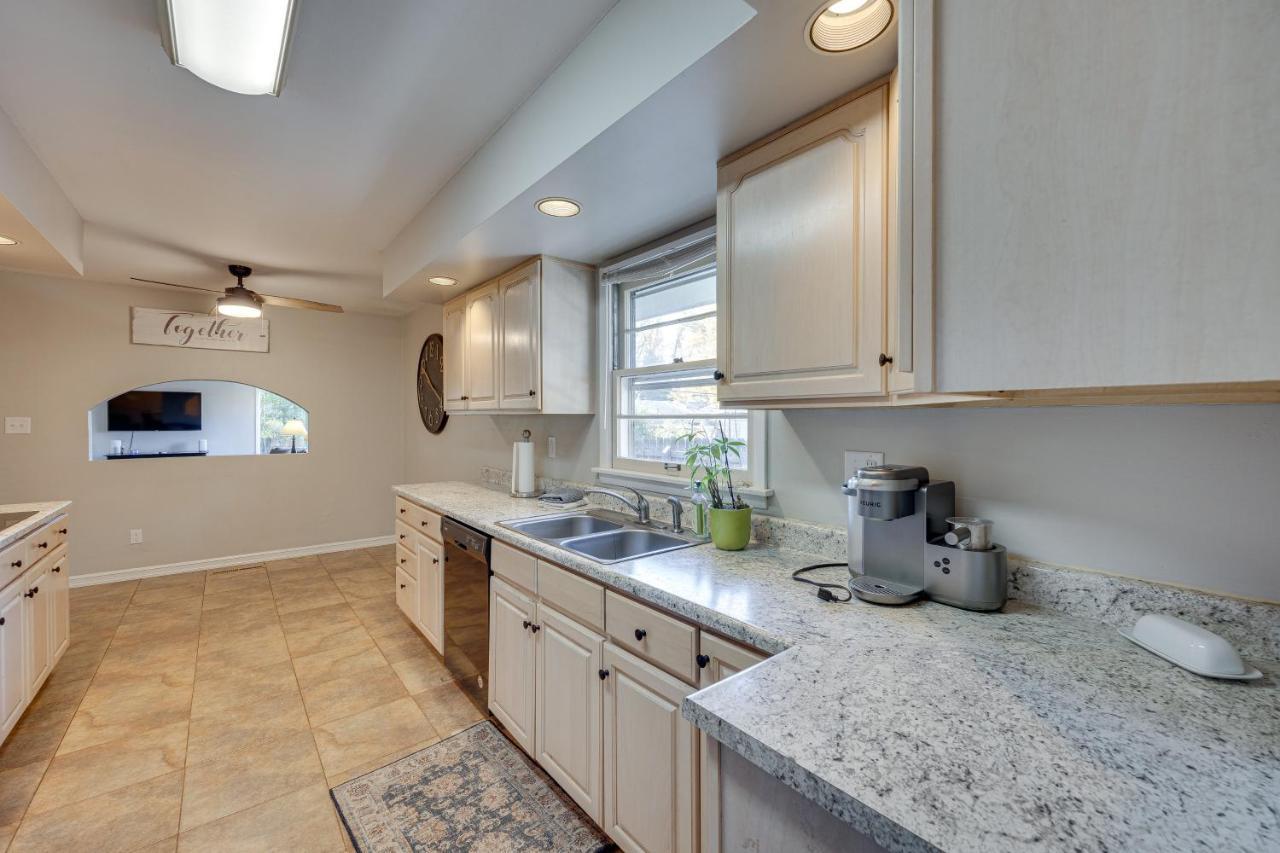 With Patio 3 Mi To Downtown! Holiday home Colorado Springs