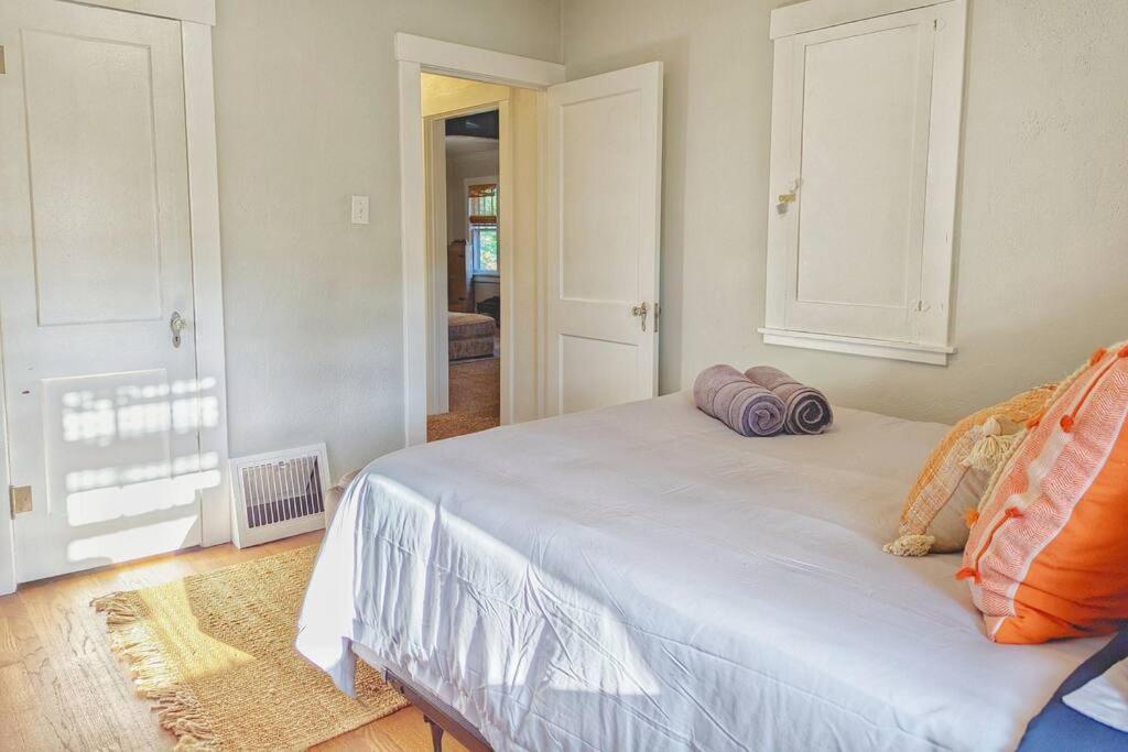 Holiday home ❀beautiful Bungalow❀ Near Heart Of Downtown Cos Colorado Springs