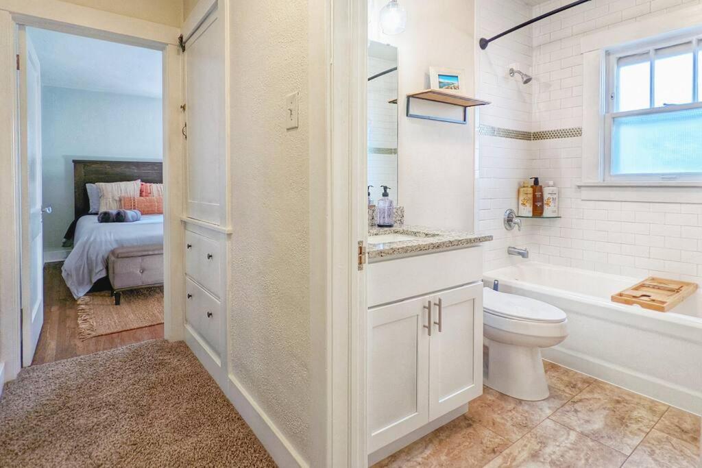 ❀beautiful Bungalow❀ Near Heart Of Downtown Cos * Colorado Springs