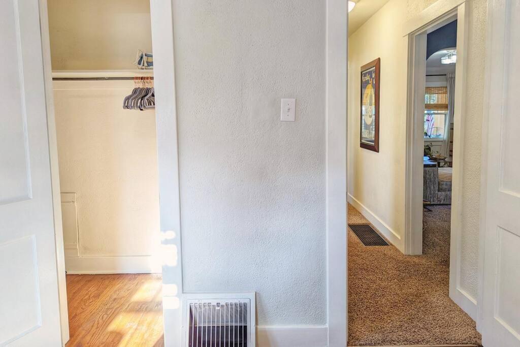 ❀beautiful Bungalow❀ Near Heart Of Downtown Cos Holiday home Colorado Springs