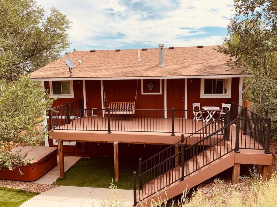 The Red Barn Mountain House Holiday home *