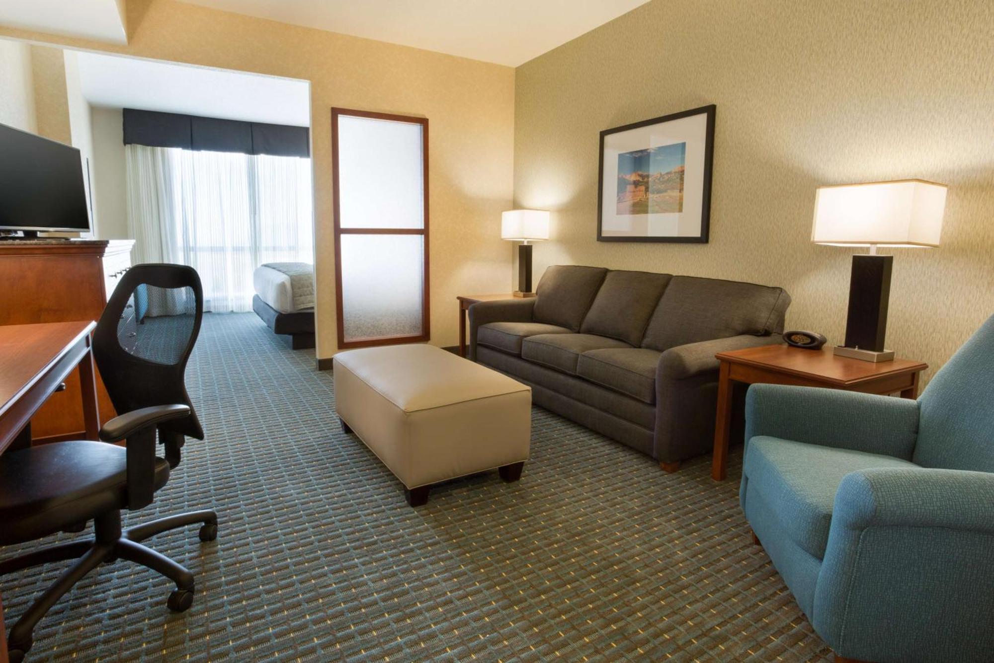 Hotel Drury & Near The Air Force Academy
