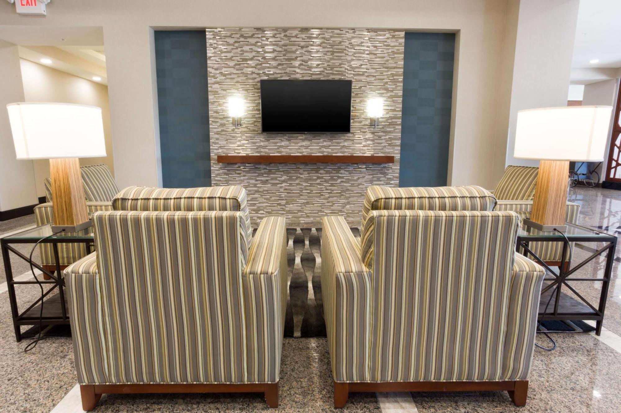 Hotel Drury & Near The Air Force Academy 3*
