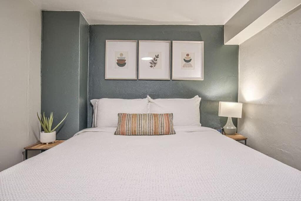 Extended & Historic Dt Basement *