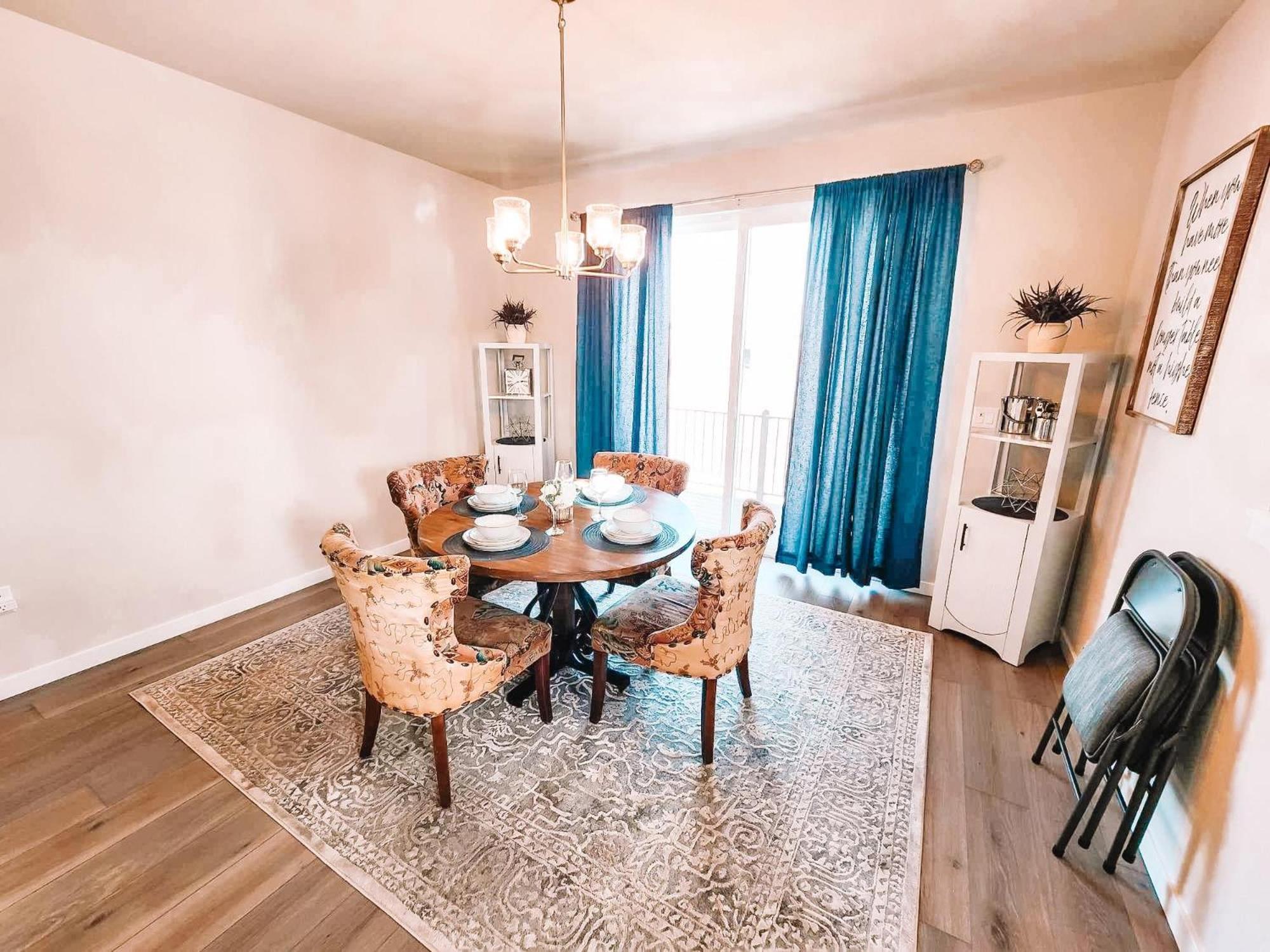 Pet Friendly W/3 Masters With En-suite Full Bathrooms/sleeps 11+