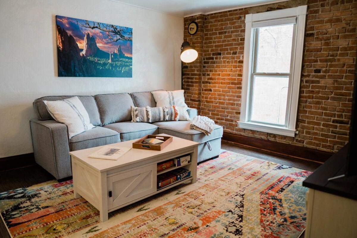 Apartment Miners Bend - Historic Locale Scenic Workspace *