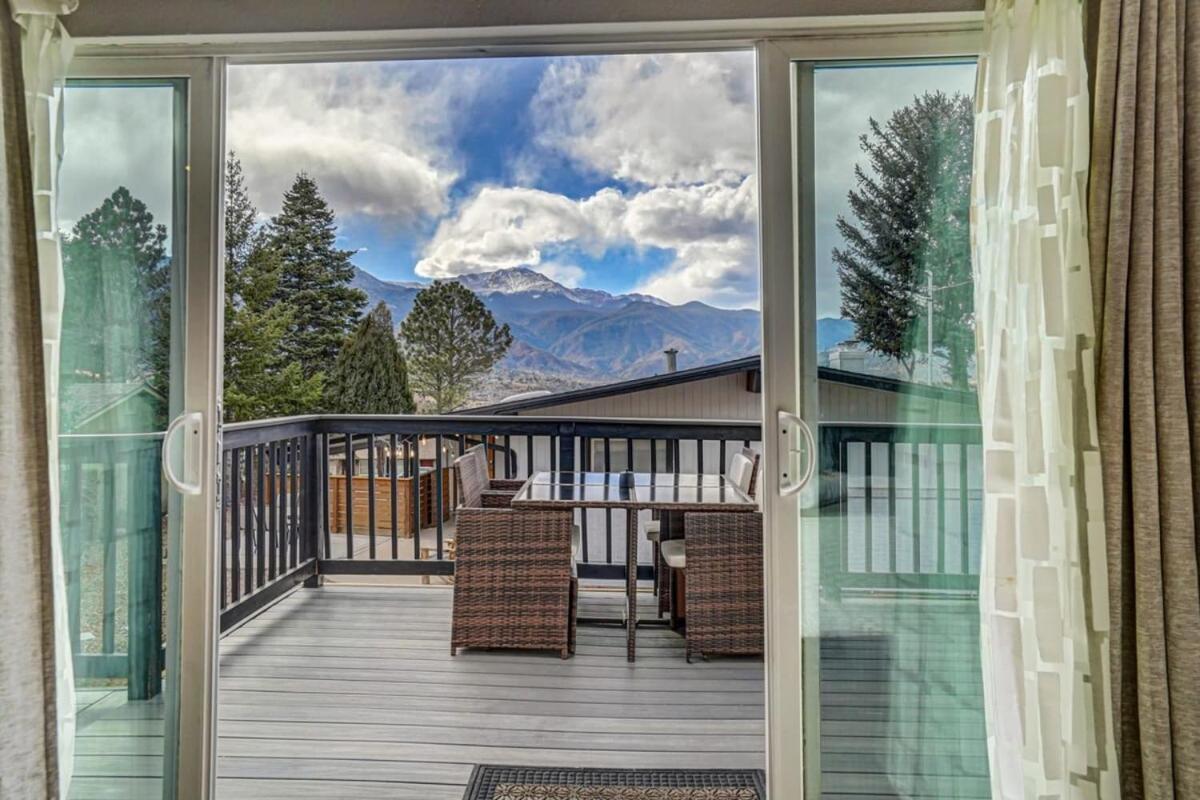 Peakview Lil Lux - Prime Spot King Hot Tub Views * Colorado Springs