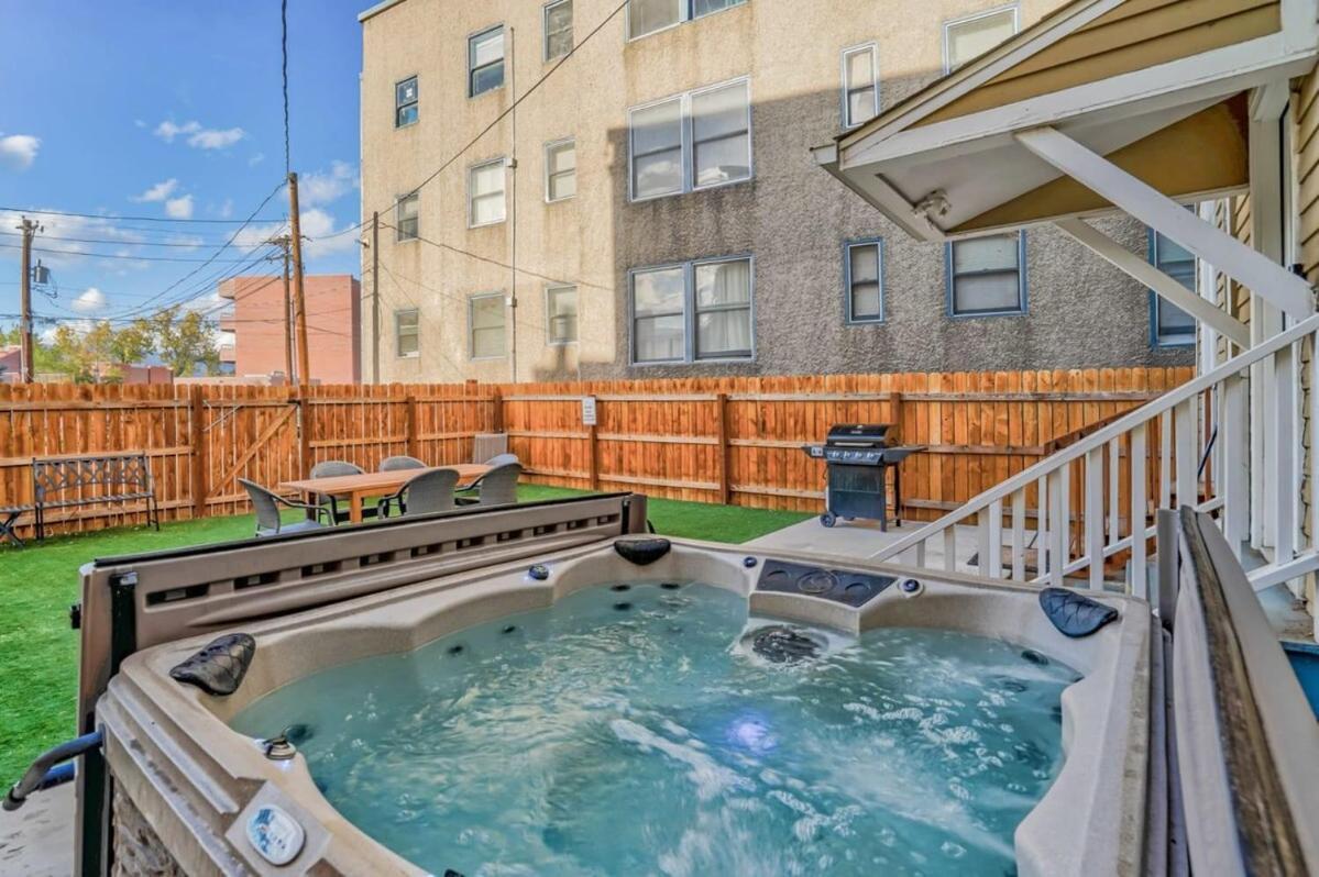 Crescent Penthouse - Downtown Hot Tub Golf Foos *