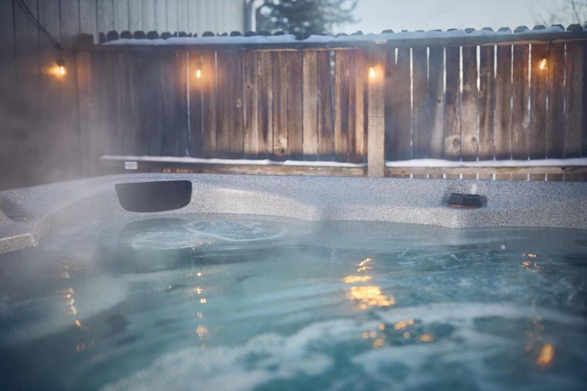 Kid Friendly Hot Tub - Hike From Backyard Holiday home Colorado Springs