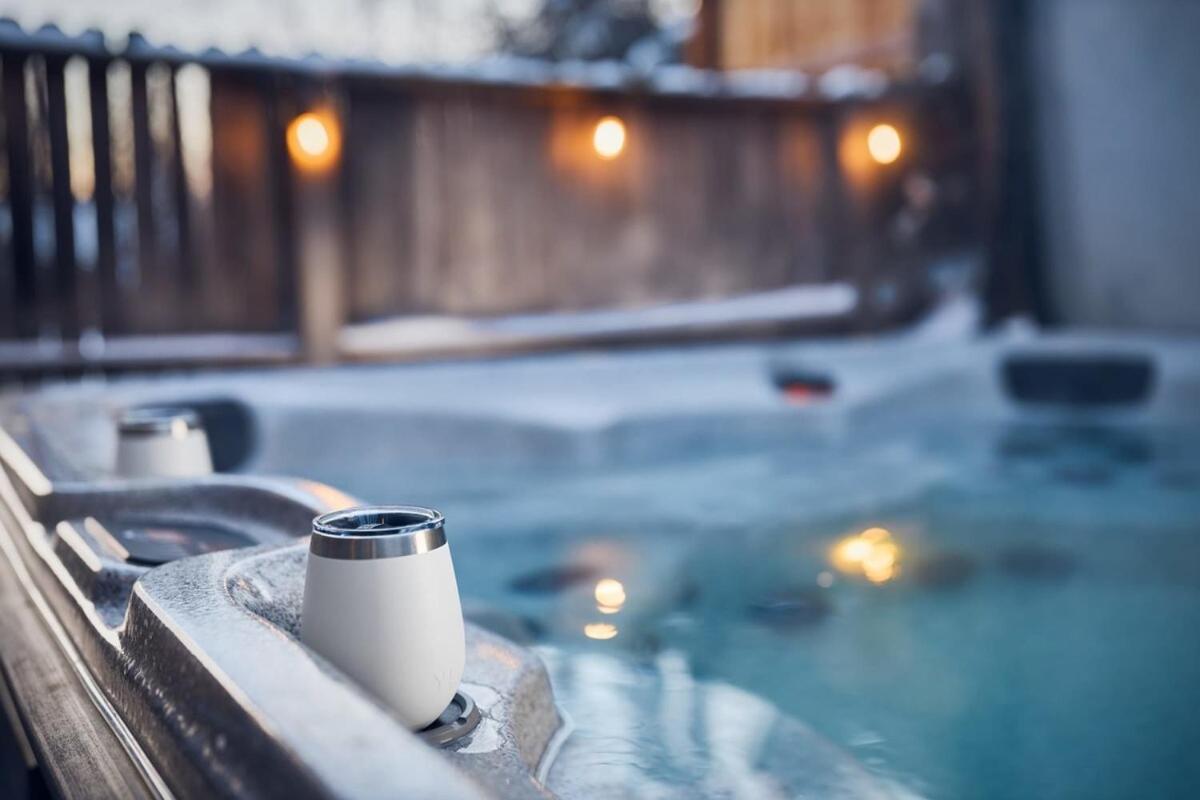 Kid Friendly Hot Tub - Hike From Backyard *