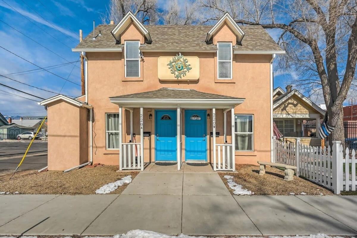 * Colorado Draft House * Smart Tvs * Self Entry * *