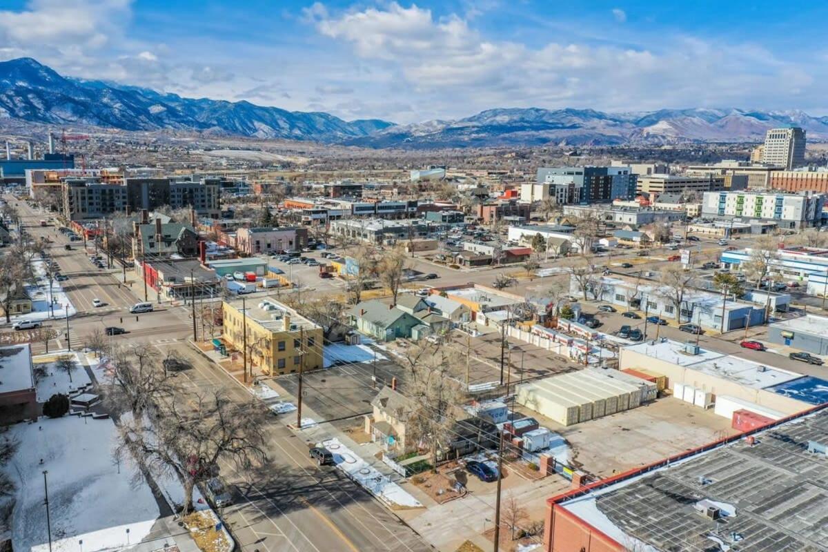 * Colorado Draft House * Smart Tvs * Self Entry * * Colorado Springs