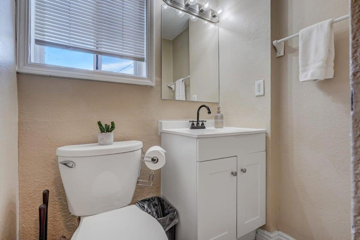 * Colorado Draft House * Smart Tvs * Self Entry * *