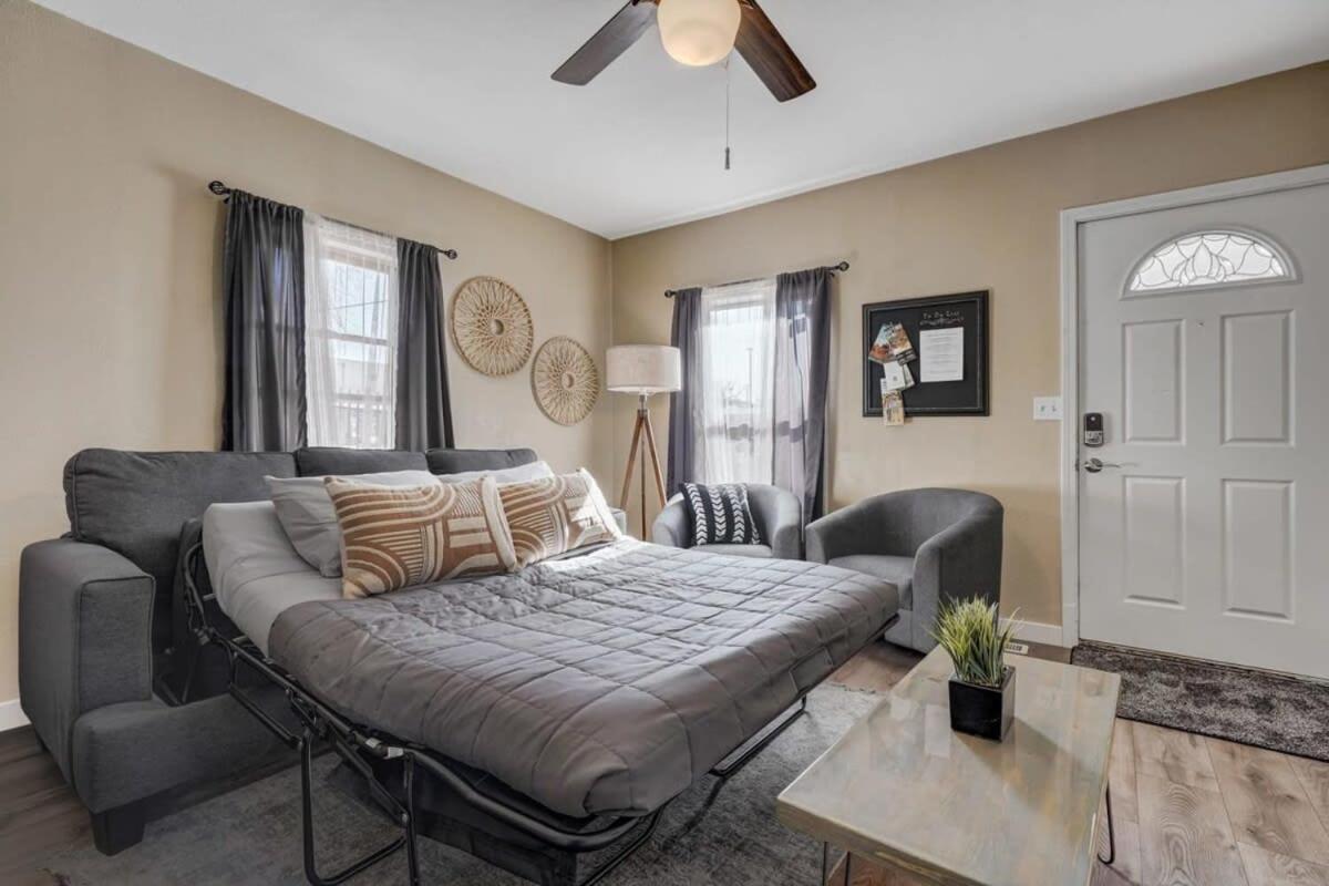 * Colorado Draft House * Smart Tvs * Self Entry * *