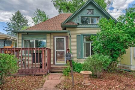 Holiday home Centralac*smart Tvs*firepit*bbq*king*fullkitchen Colorado Springs