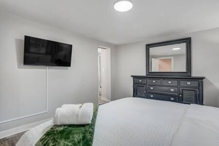 Centralac*smart Tvs*firepit*bbq*king*fullkitchen *