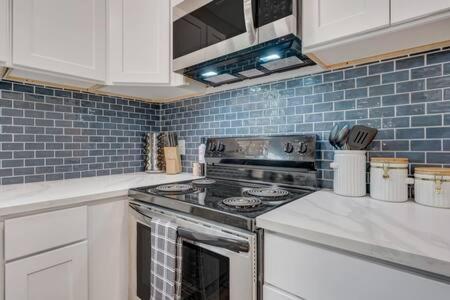 Centralac*smart Tvs*firepit*bbq*king*fullkitchen *