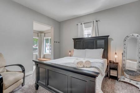 Centralac*smart Tvs*firepit*bbq*king*fullkitchen *