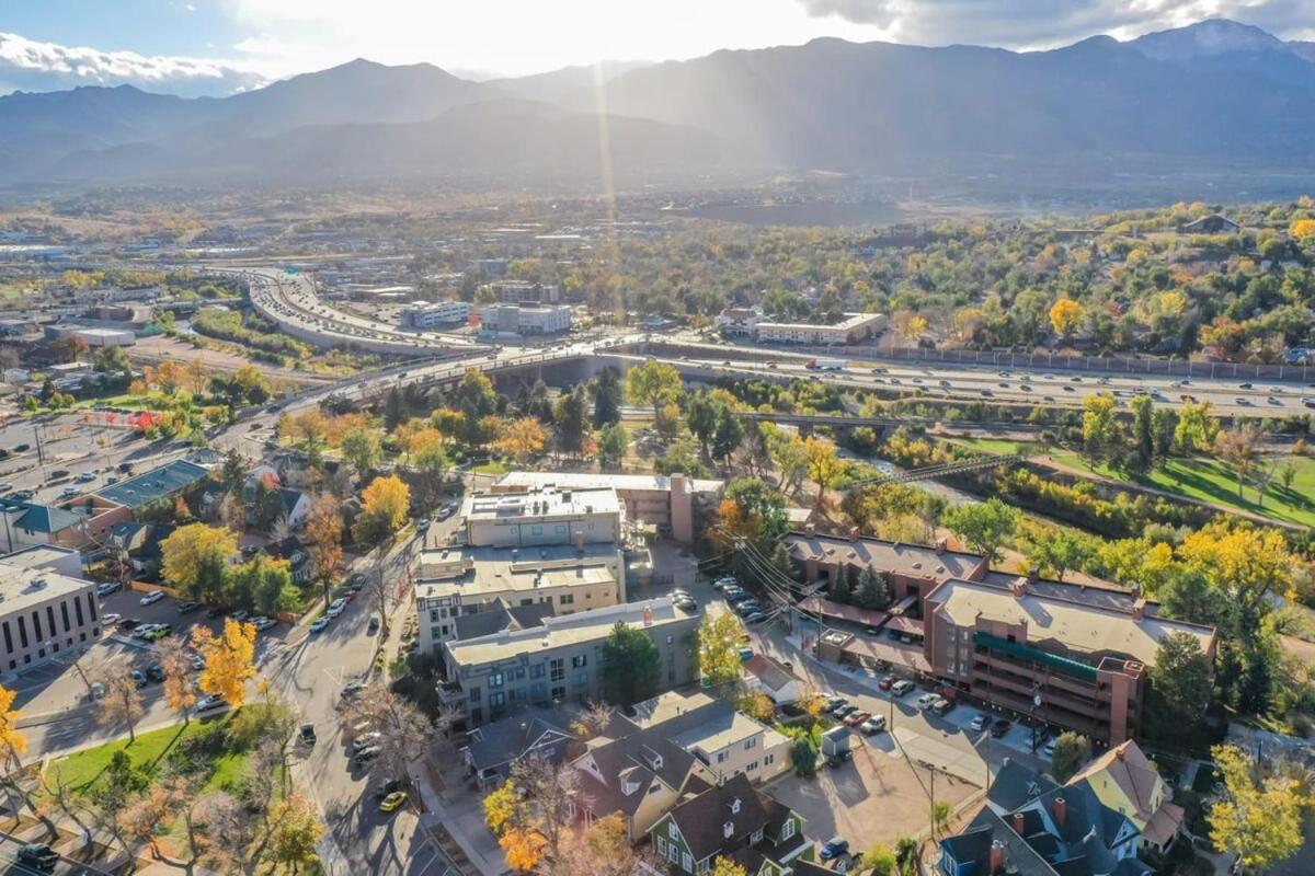 Holiday home Crescent Mansion - Golf Hot Tub Bbq Skyline Views Colorado Springs