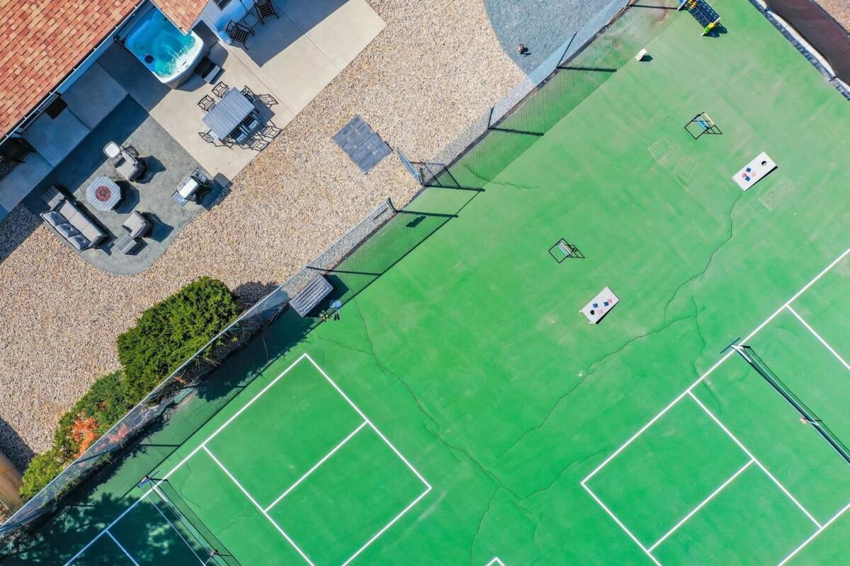 Holiday home Pickleball Palace Courts & Games & Hot Tub & Bbq