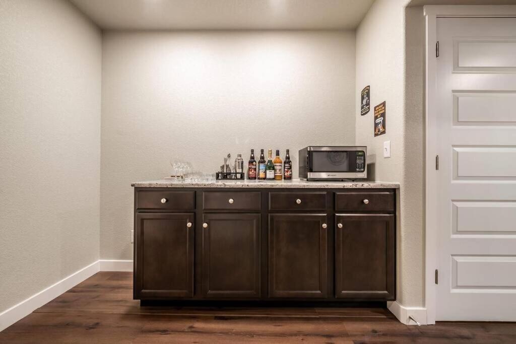 Pioneer Retreat - Downtown High-end Haven