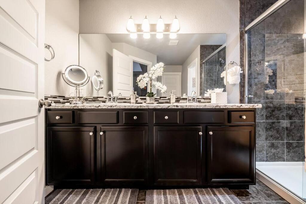 Pioneer Retreat - Downtown High-end Haven *