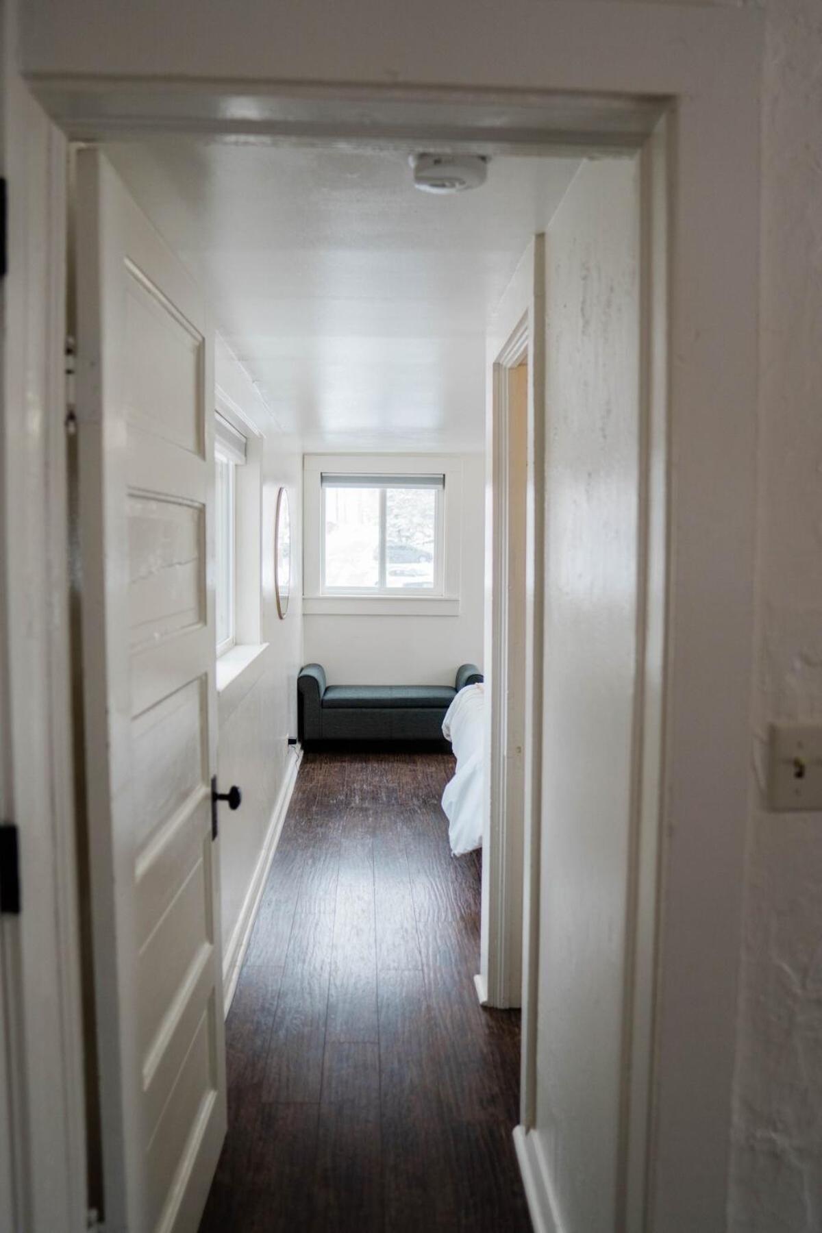 Miners Bend - Historic Locale Scenic Workspace Apartment
