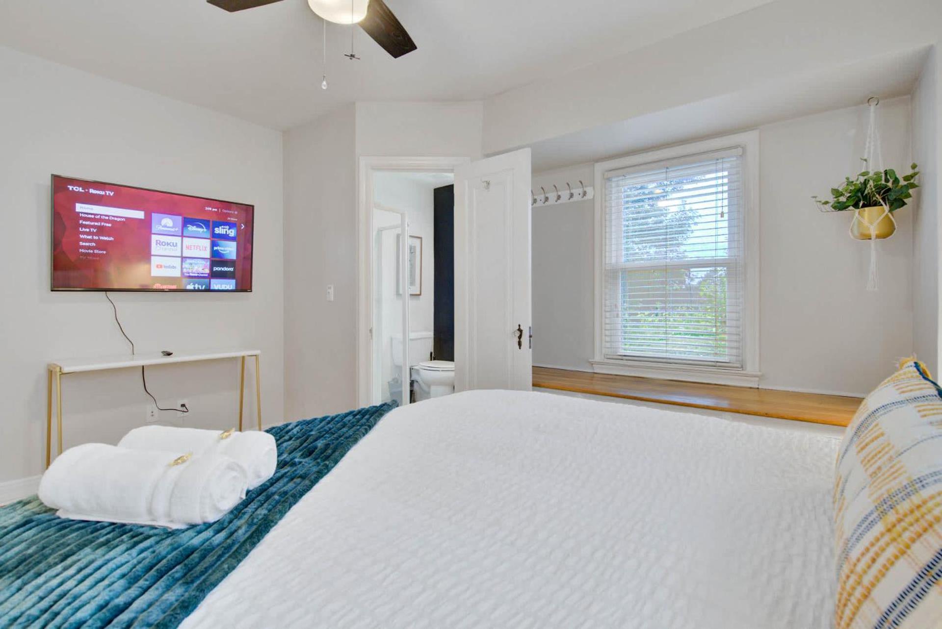 Sheridan Wildflower - Premier Spot Workcation Hub Colorado Springs