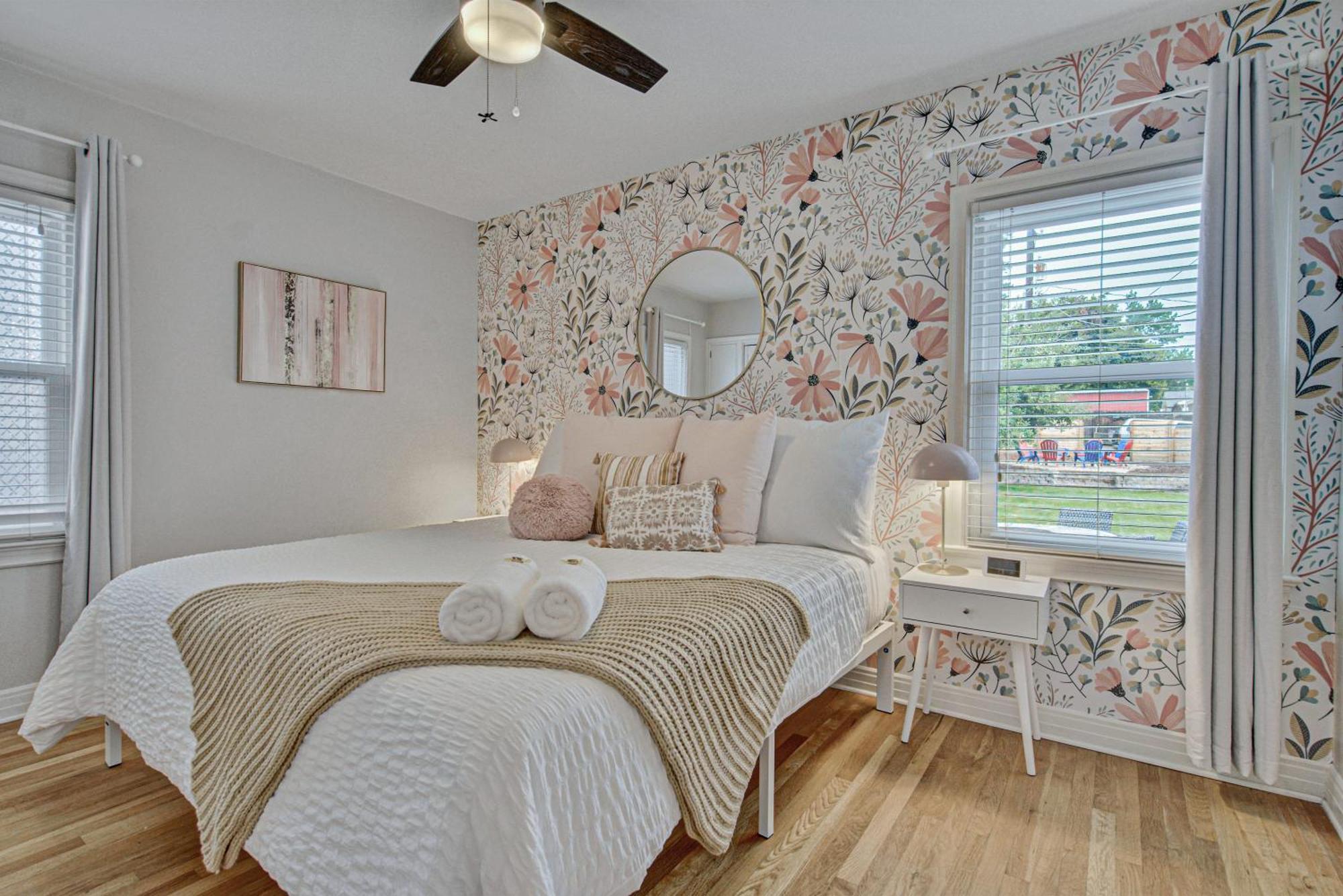 Sheridan Wildflower - Premier Spot Workcation Hub *