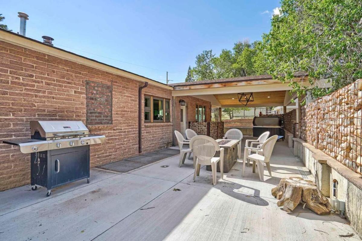 Red Rock - Patio Paradise Hiking Trails Holiday home *