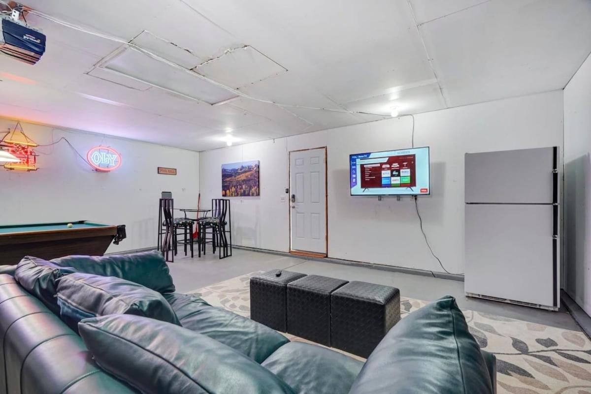 Pikes Peak Pool Hall - Near Spots Bbq Fire Pit Holiday home *