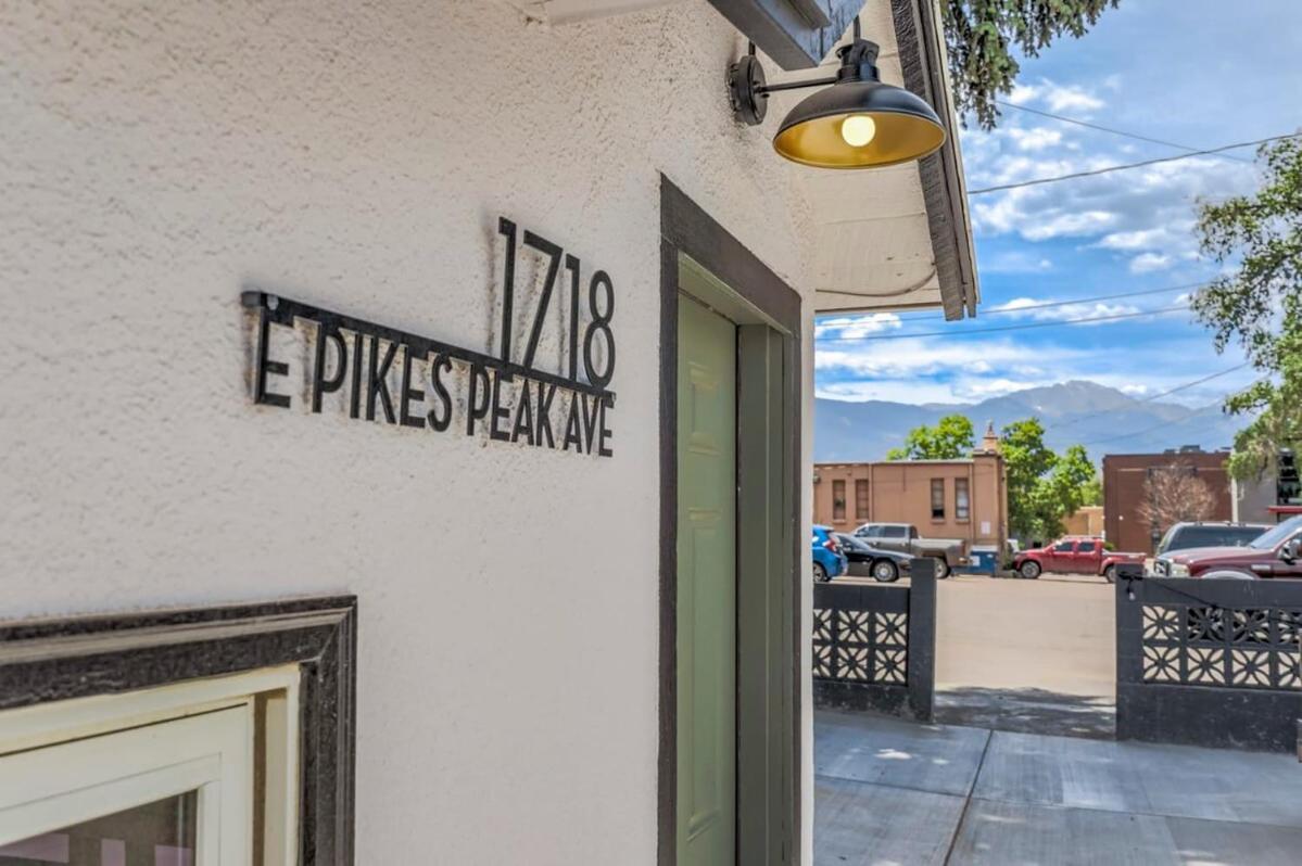 Pikes Escape - Downtown Workcation 4k Roku Apartment